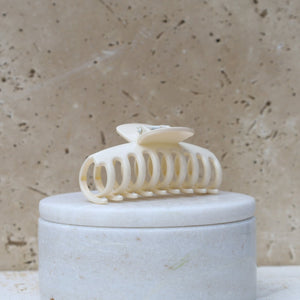 The Dianna White Hair Clip